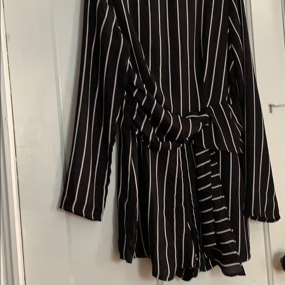 Striped romper - Picture 2 of 2